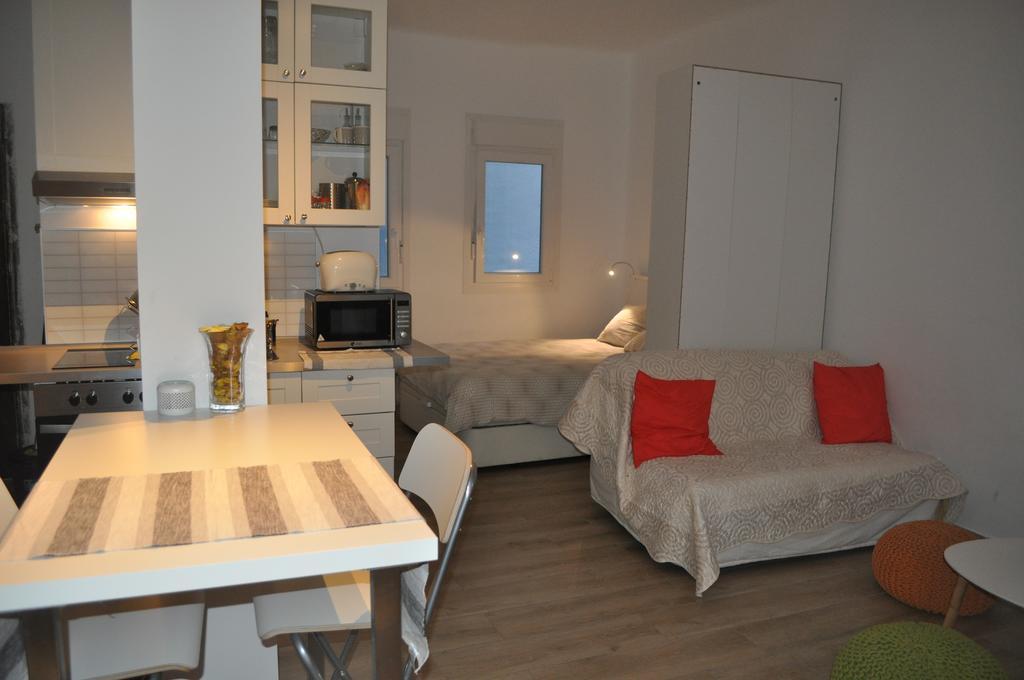 Ronda De Segovia Apartment Madrid Bagian luar foto