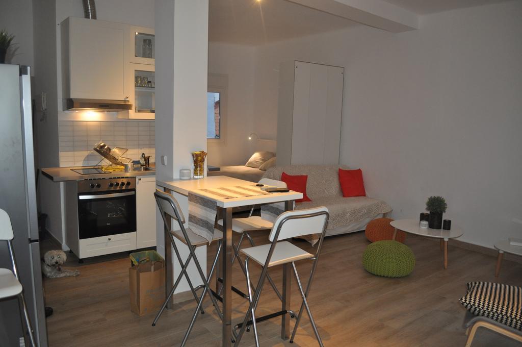 Ronda De Segovia Apartment Madrid Bagian luar foto