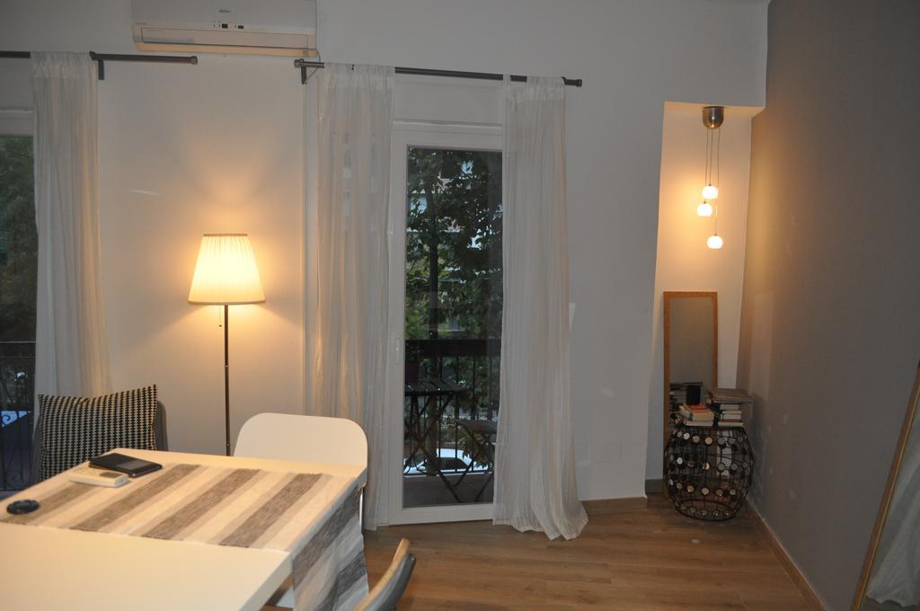 Ronda De Segovia Apartment Madrid Bagian luar foto